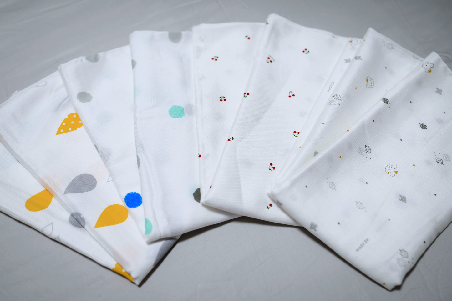 Bamboo Swaddling Blanket by 무루 (Mooroo)